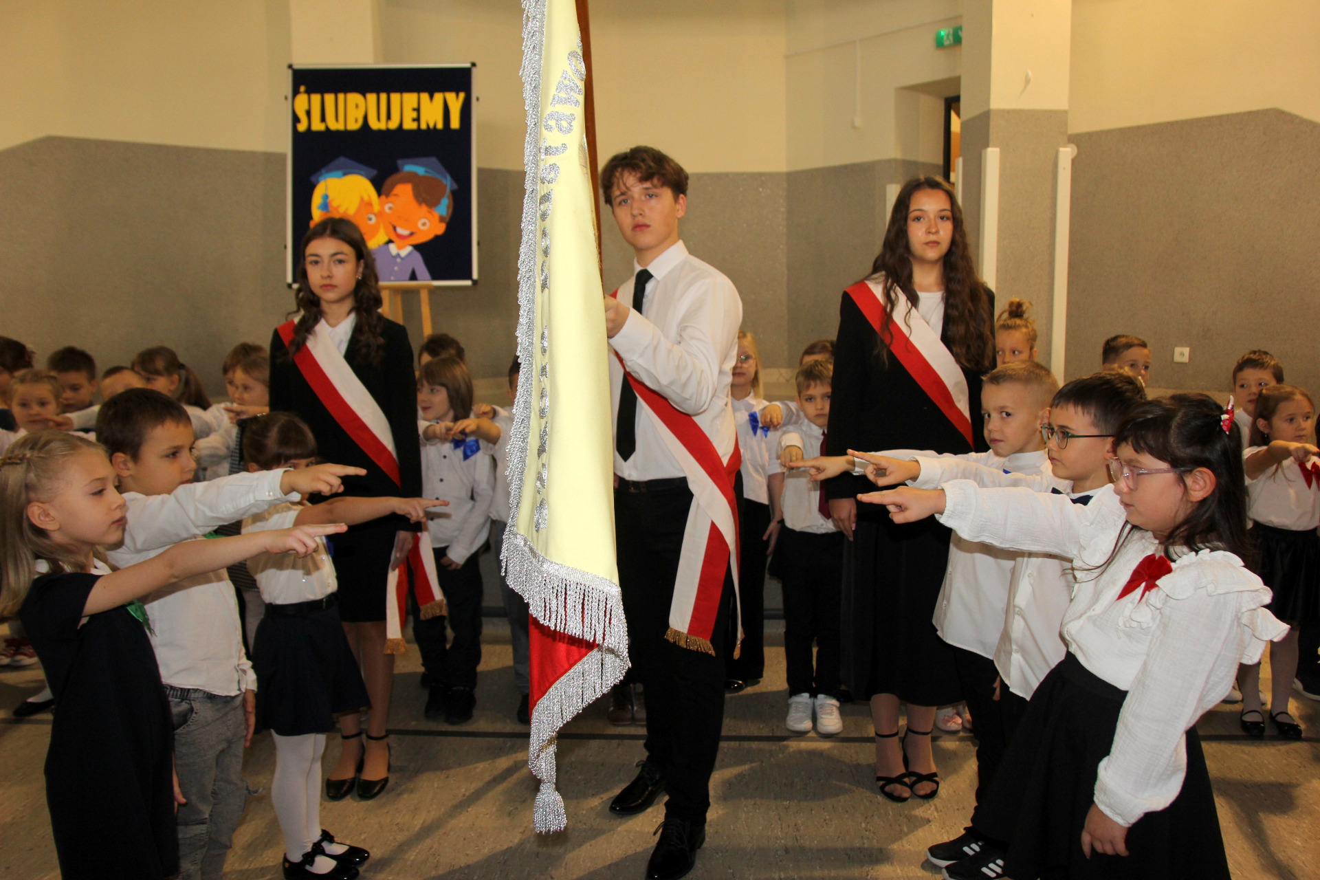 Ślubowanie pierwszaków z „Jedynki”