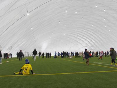 Zimowy piknik na „nowym” stadionie