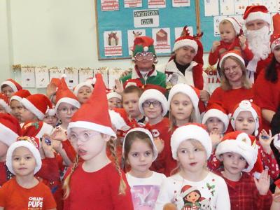 Drużyna św. Mikołaja odwiedziła przedszkola i żłobki