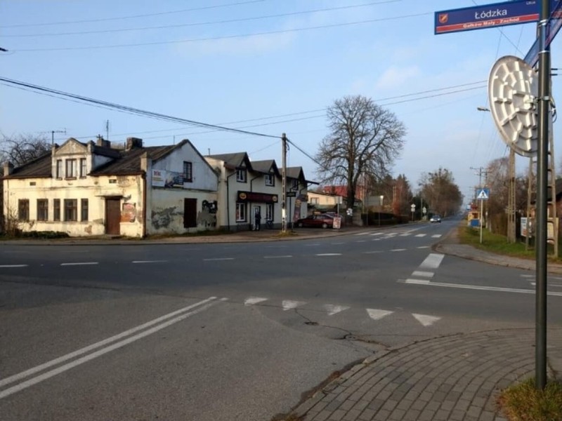 Skrzyżowanie ulic w Gałkowie Małym.