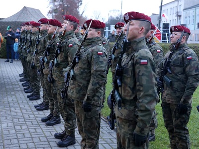 Żołnierze Wojska Polskiego podczas obchodów