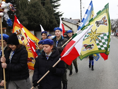 widok podczas przemarszu ulicami