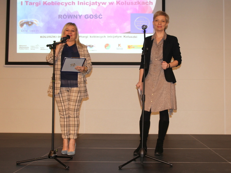 uczestnicy podczas I targów Kobiecych inicjatyw