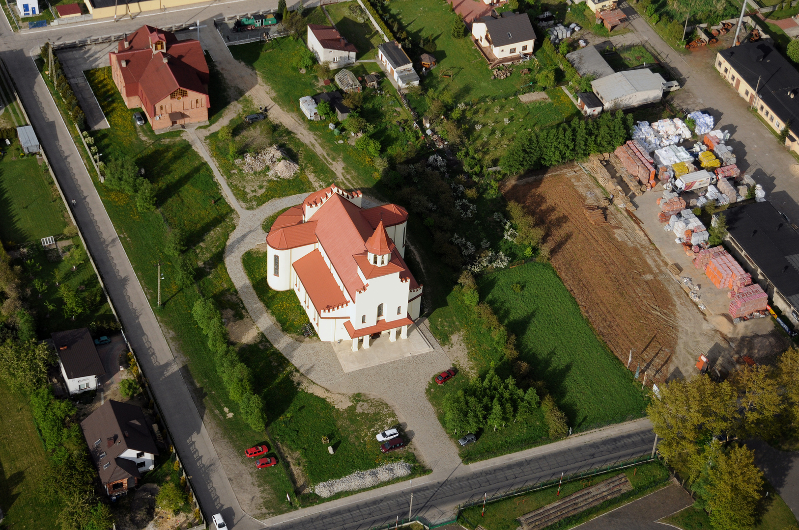 widok kościoła z lotu ptaka