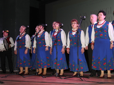 seniorzy na scenie