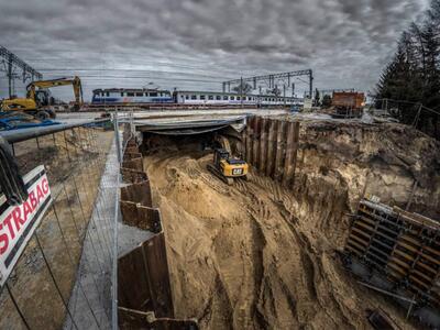 widok z placu budowy tunelu
