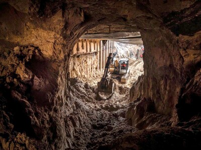 widok z placu budowy tunelu