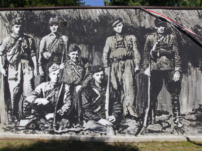 Odsłonięto mural Oddziału „Sama” 