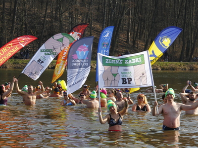 W Lisowicach morsowali dla wcześniaków 