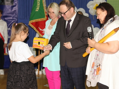 Ślubowanie pierwszaków w Długiem 
