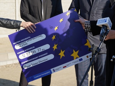 Powiat i gmina z kolejnymi środkami na przebudowę dróg