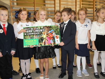 Ślubowanie pierwszaków w „Jedynce”