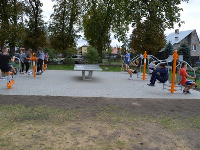 Budowa siłowni zewnętrznych w Bielsku i Ciachcinie