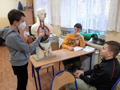Zakup pomocy dydaktycznych  do Szkoły w Leszczynie