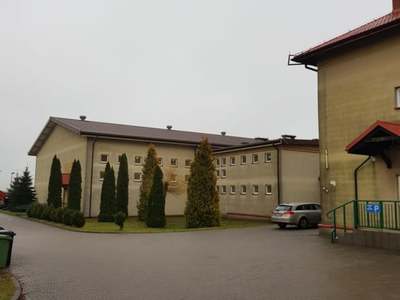 Remont dachu na hali sportowej Szkoły Podstawowej w  Bielsku