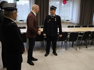 Podpisanie umowy na zakup wozu strażackiego