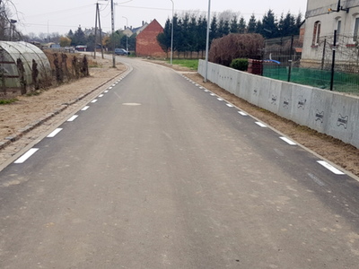 Droga w miejscowości Złakowo