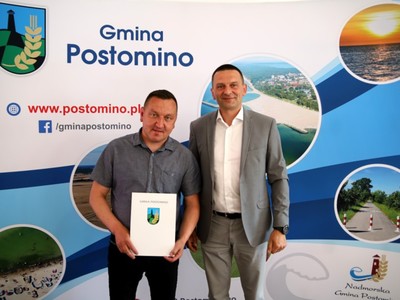 Podpisanie umów Inicjatywy Lokalne