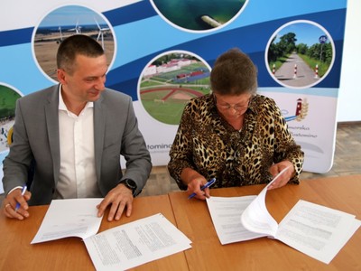 Podpisanie umów Inicjatywy Lokalne