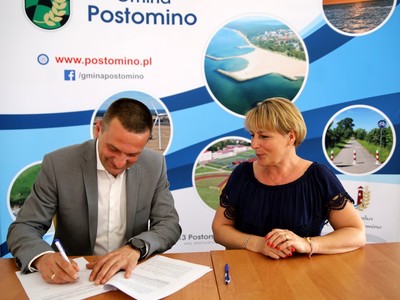 Podpisanie umów Inicjatywy Lokalne