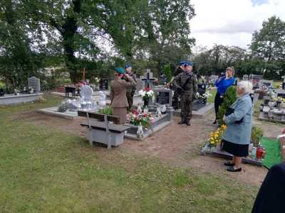 złożenie kwiatów