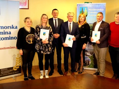 Podpisanie umów na realizację zadań publicznych z trzema klubami sportowymi