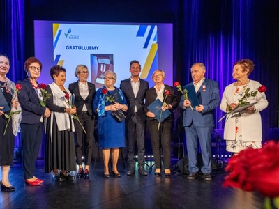 Wręczenie Gryfa Zachodniopomorskiego Pani Teresie Rysztak