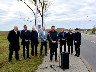 Przekazanie placu budowy drogi 203