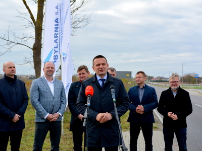 Przekazanie placu budowy drogi 203
