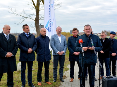 Przekazanie placu budowy drogi 203