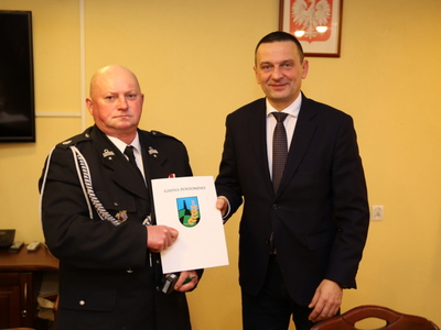 Podpisanie umów z ochotnikami z OSP