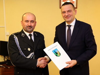 Podpisanie umów z ochotnikami z OSP