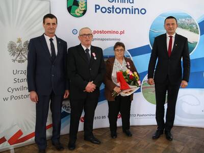 Wręczenie medali z okazji 50 lat pożycia małżeńskiego