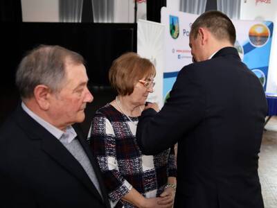 Wręczenie medali z okazji 50 lat pożycia małżeńskiego