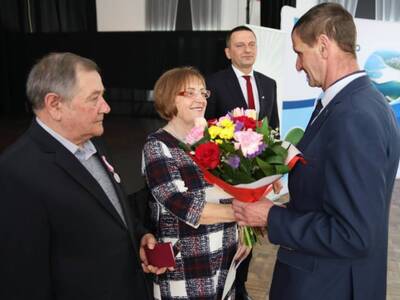 Wręczenie medali z okazji 50 lat pożycia małżeńskiego