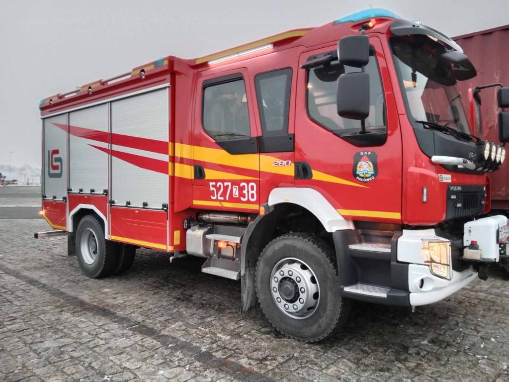 nowy wóz bojowy OSP Pałówko