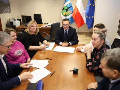 podpisanie umów z Klubami Sportowymi cd.