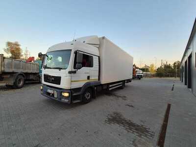 transport z darami dla powodzian