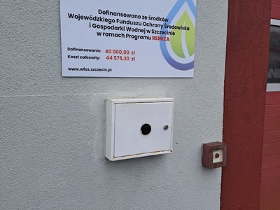 Tablica na budynku remizy