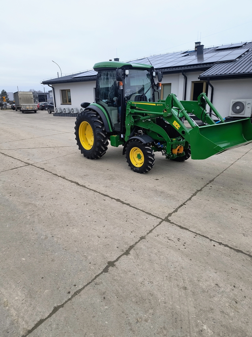 ciagnik_zd2.jpg [3072x4096]