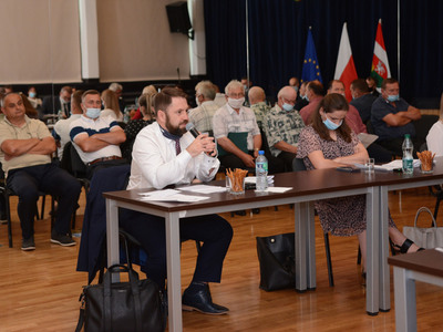 Sesja absolutoryjna w gminie Pysznica - sala widowiskowa w Domu Kultury w Pysznicy