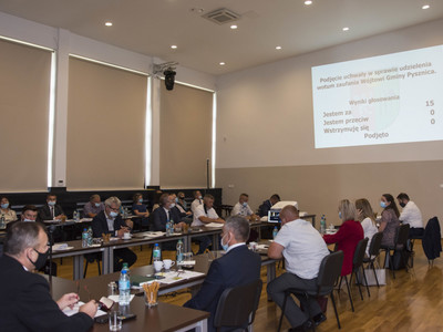 Sesja absolutoryjna w gminie Pysznica - sala widowiskowa w Domu Kultury w Pysznicy