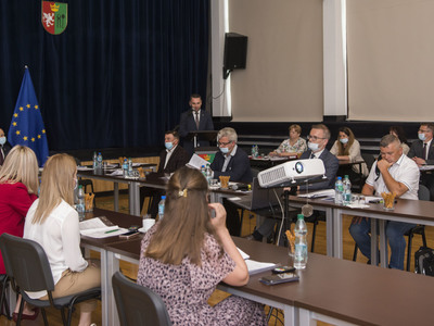 Sesja absolutoryjna w gminie Pysznica - sala widowiskowa w Domu Kultury w Pysznicy