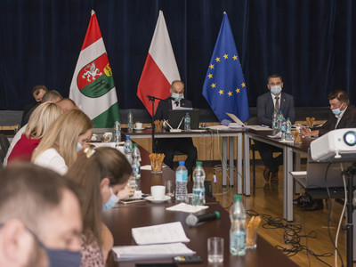 Sesja absolutoryjna w gminie Pysznica - sala widowiskowa w Domu Kultury w Pysznicy