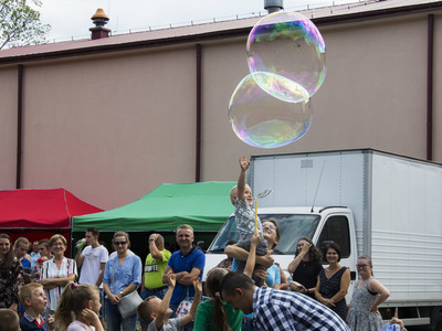 Piknik rodzinny na placu szkolnym PSP w Kłyżowie - atrakcje dla dzieci.