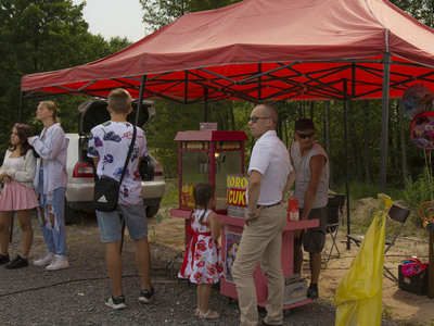 Dożynki na placu przy kościele parafialnym w Jastkowicach