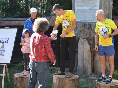 Pierwszy Bieg Miejscami Pamięci Kochany 2021 - rozdanie nagród
