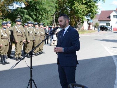 Uroczyste obchody 82 rocznicy śmierci kaprala Franciszka Dziuby w Jastkowicach