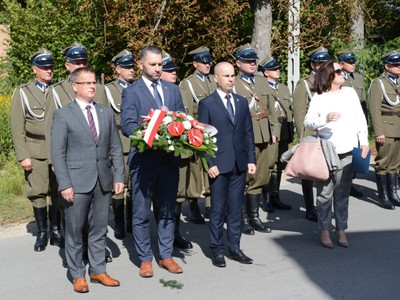 Uroczyste obchody 82 rocznicy śmierci kaprala Franciszka Dziuby w Jastkowicach