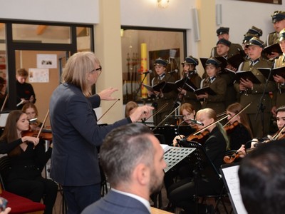 Uroczyste obchody 82 rocznicy śmierci kaprala Franciszka Dziuby w Jastkowicach - koncert pieśni patriotycznych